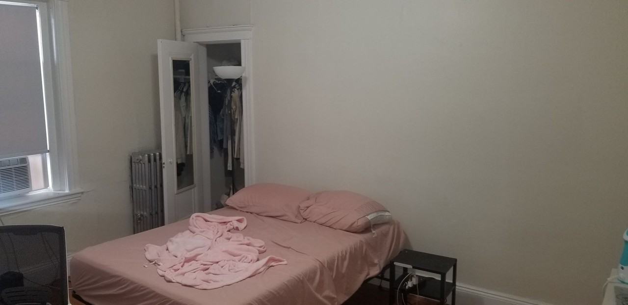 118 Washington St - Photo 2 of 9