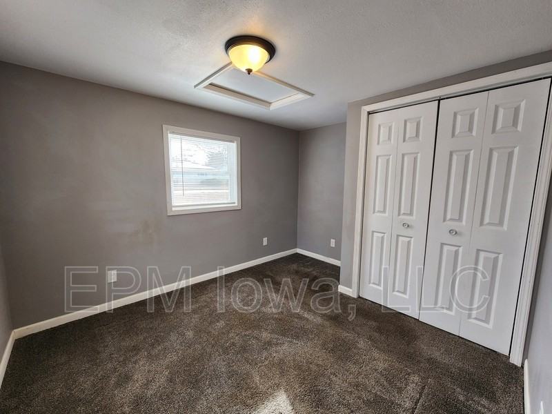 609 1st St W #E - Photo 7 of 13