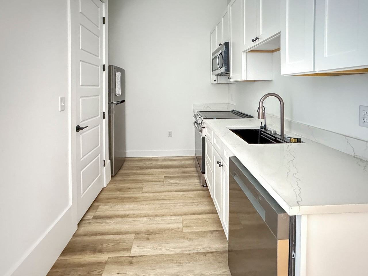 Holy Cross Apartments - Photo 5 of 31