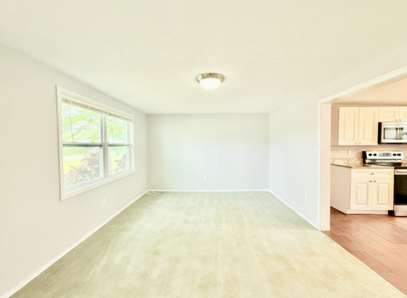 7150 79th St N - Photo 7 of 45