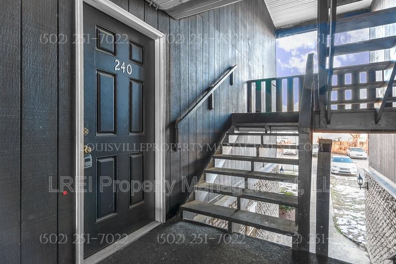 3500 Lodge Ln - Photo 2 of 14