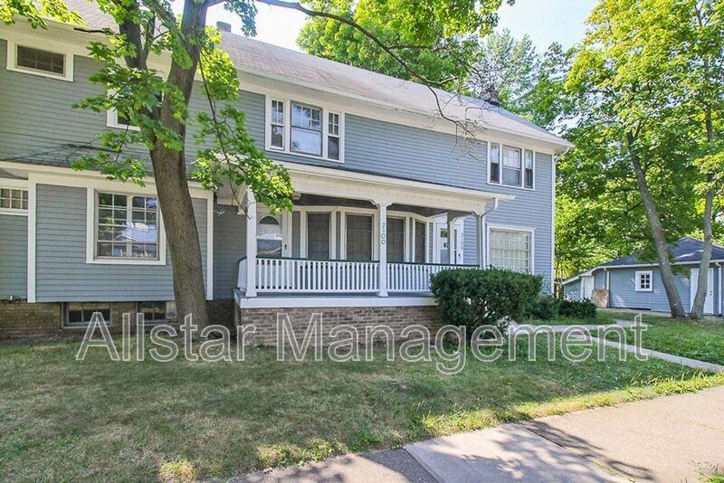 2100 Cottage Grove Dr - Photo 2 of 46
