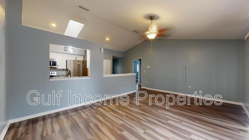 4527 86th Street Ct W - Photo 3 of 17