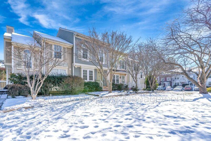 6630 Medinah Ln - Photo 2 of 35