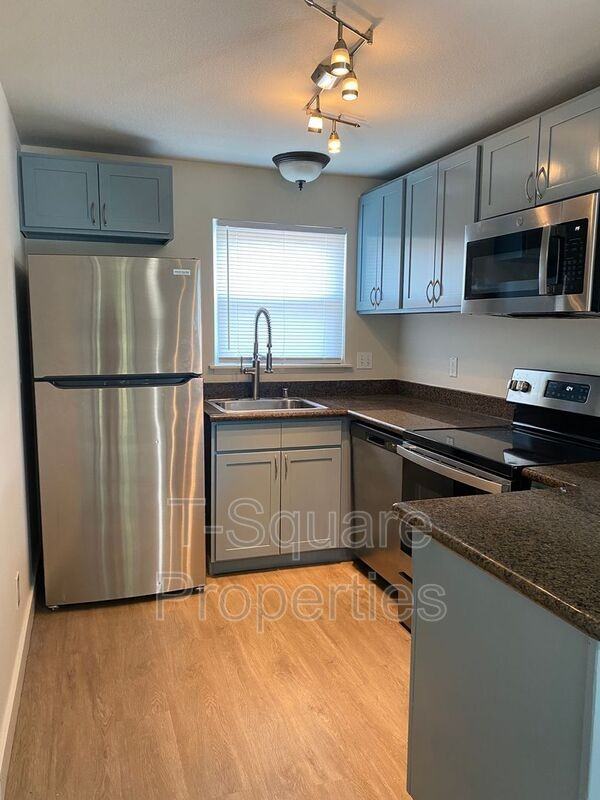 10925 Se 208th St #20845 - Photo 3 of 10