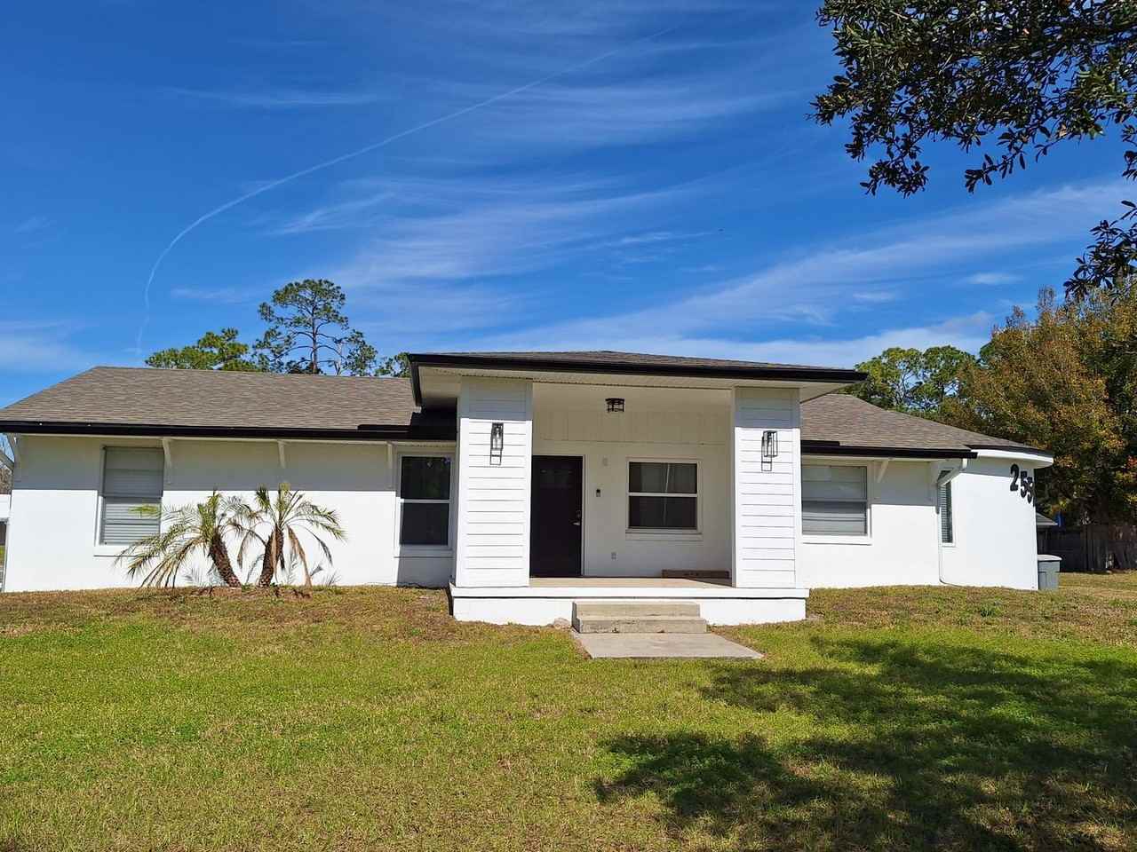 2551 May St - Photo 2 of 32