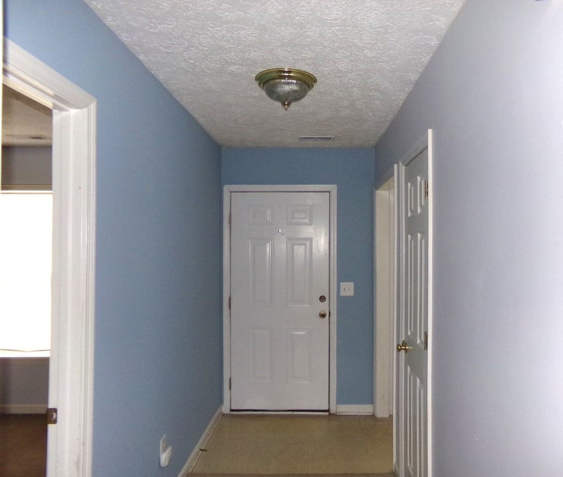 220 John Ct - Photo 2 of 23