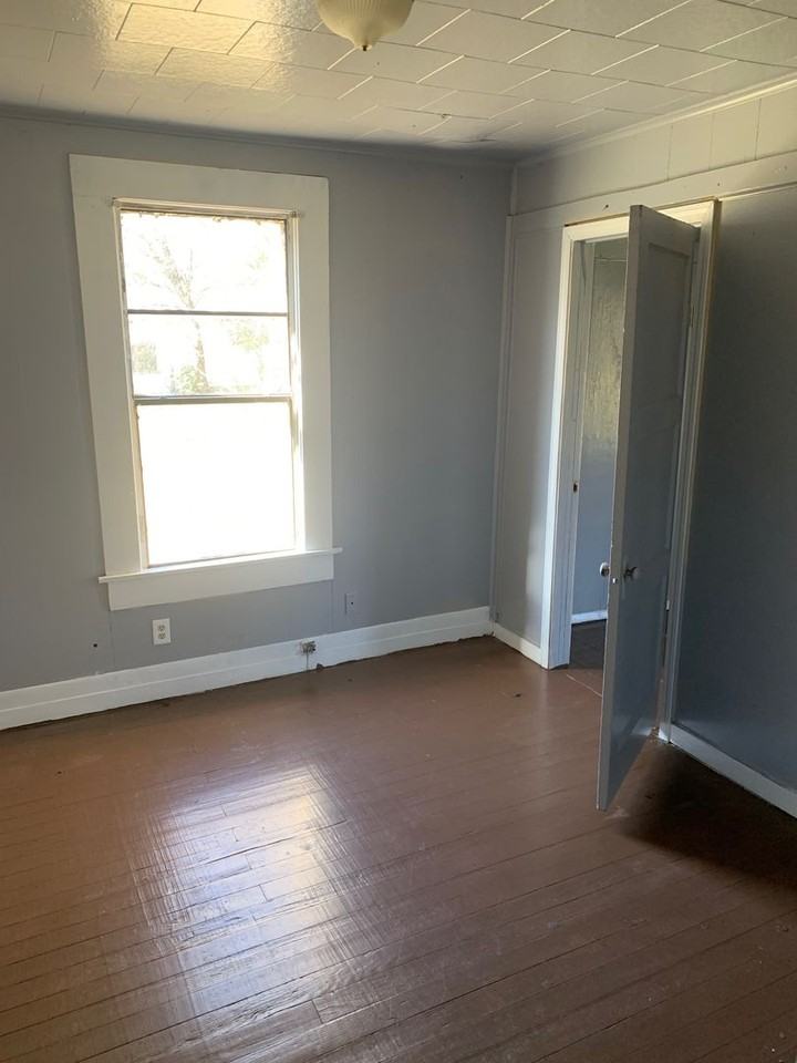 3032 Desoto St - Photo 5 of 6
