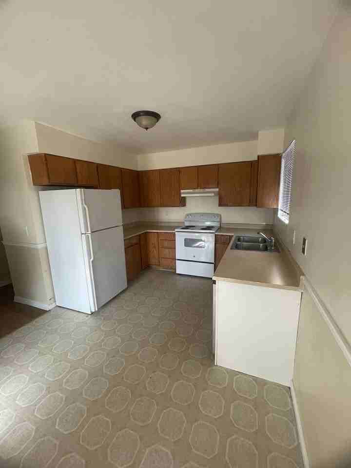 9057 S Corliss Cir - Photo 3 of 19