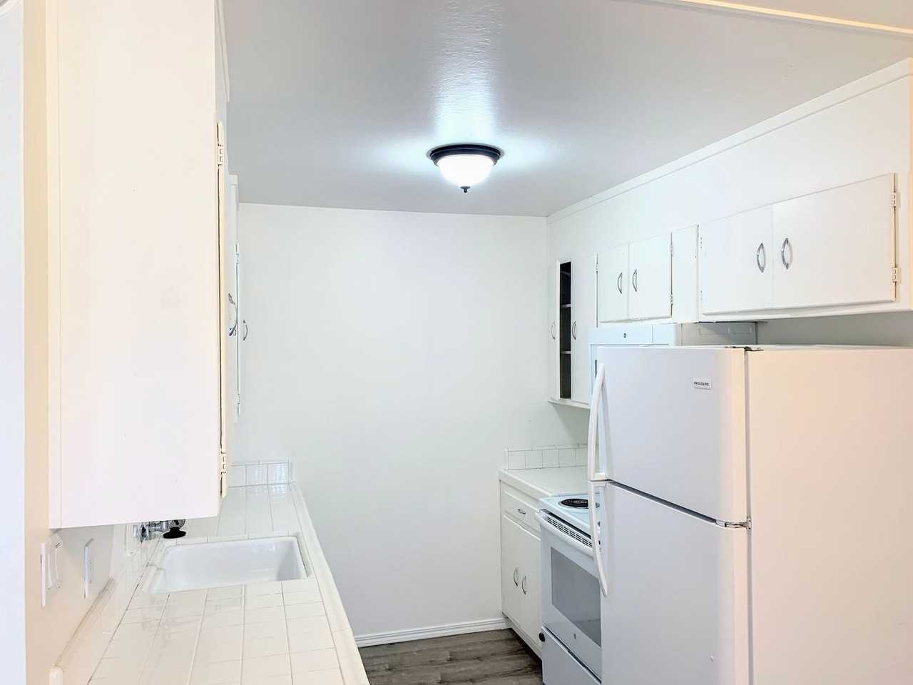 5479 Carlson Dr - Photo 5 of 22