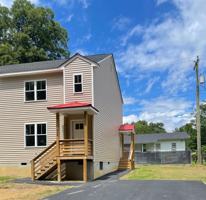 featured image of 909 Maple St