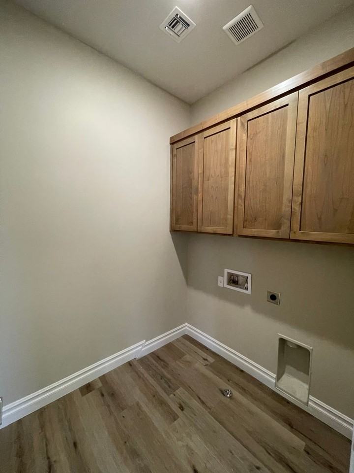 14797 E 47th Dr - Photo 2 of 13