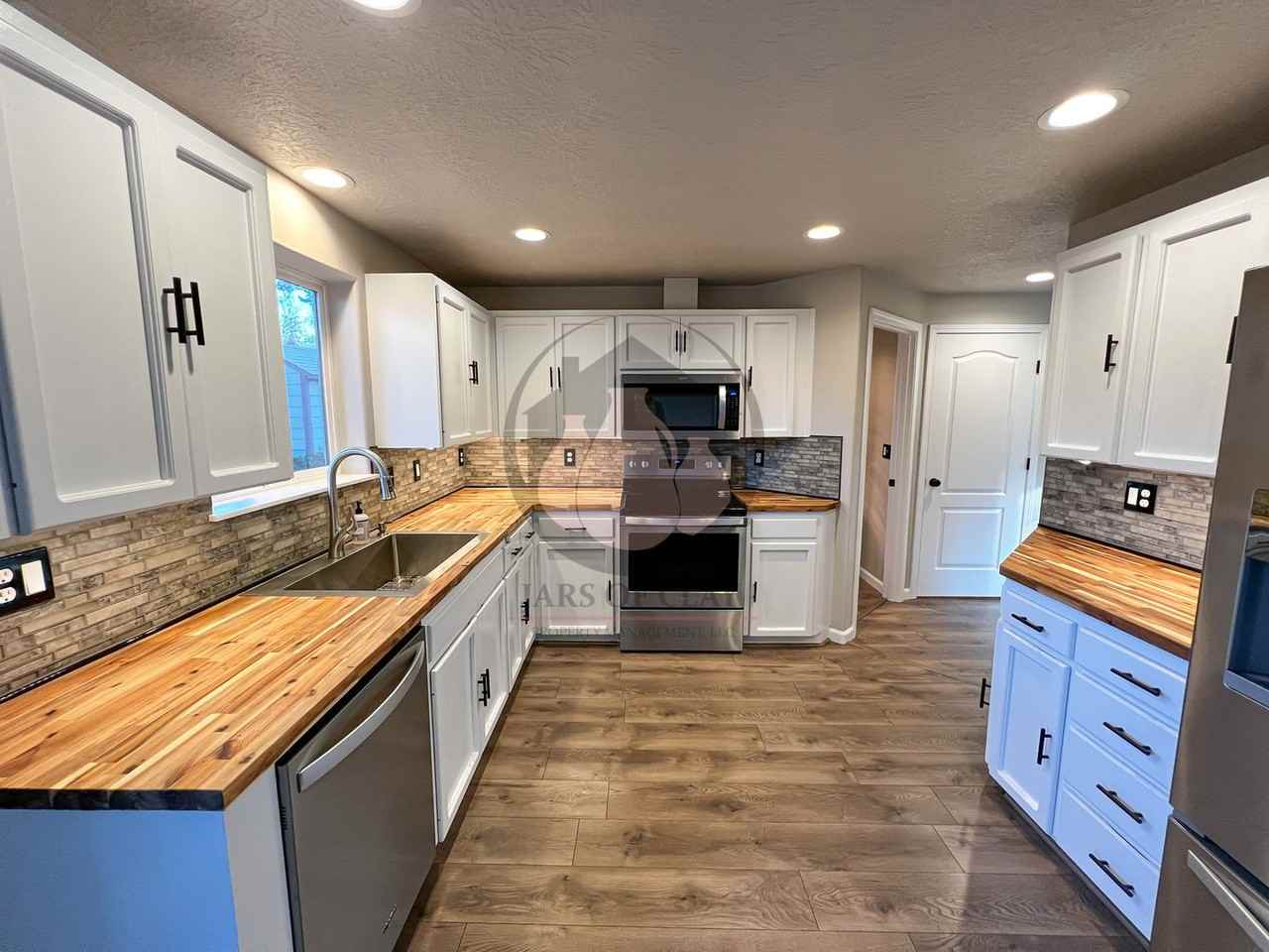 6682 Veranda Ct N - Photo 3 of 16