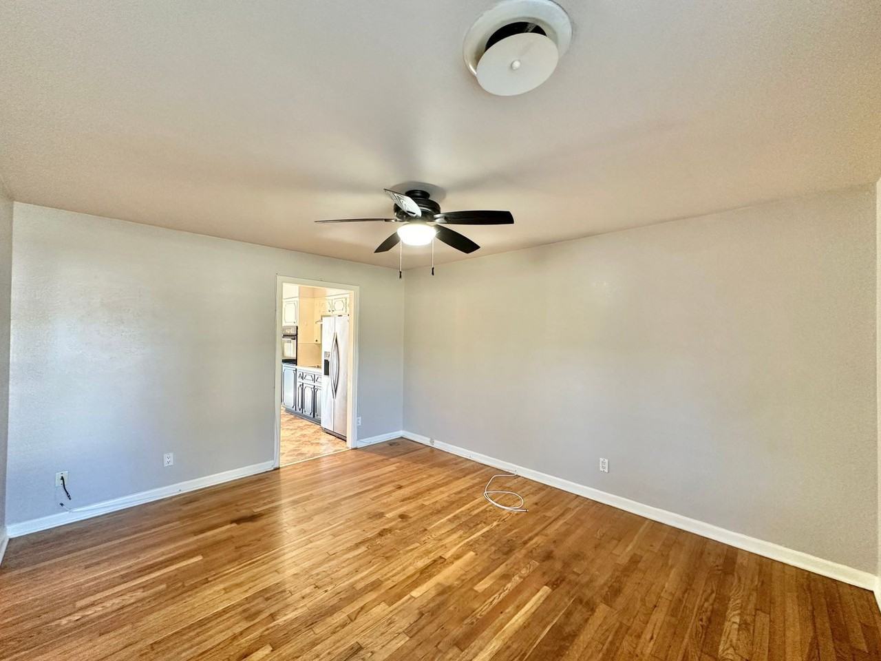 802 E Jasper Dr - Photo 6 of 28