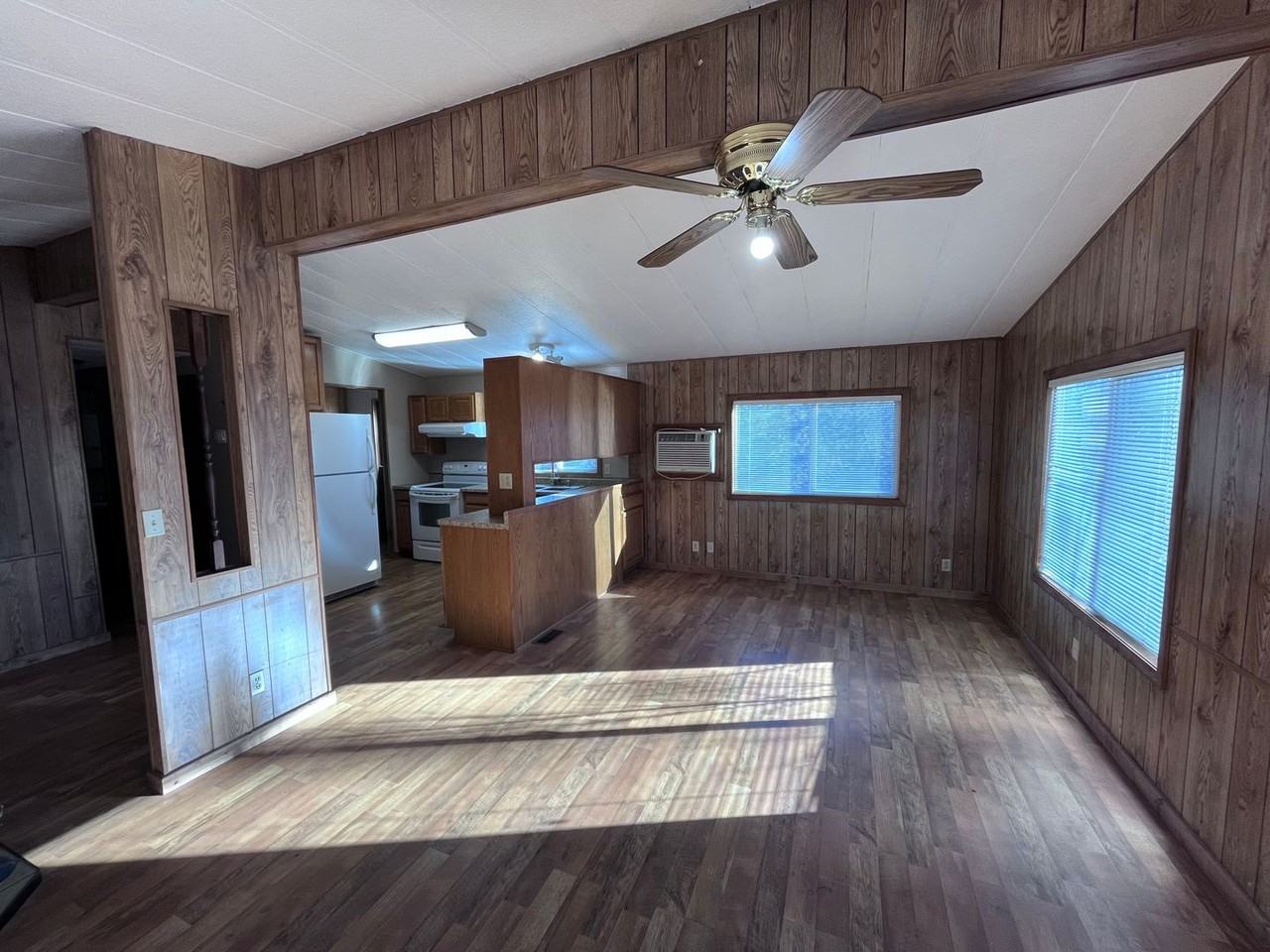 4943 Sierra Pines Dr - Photo 2 of 5