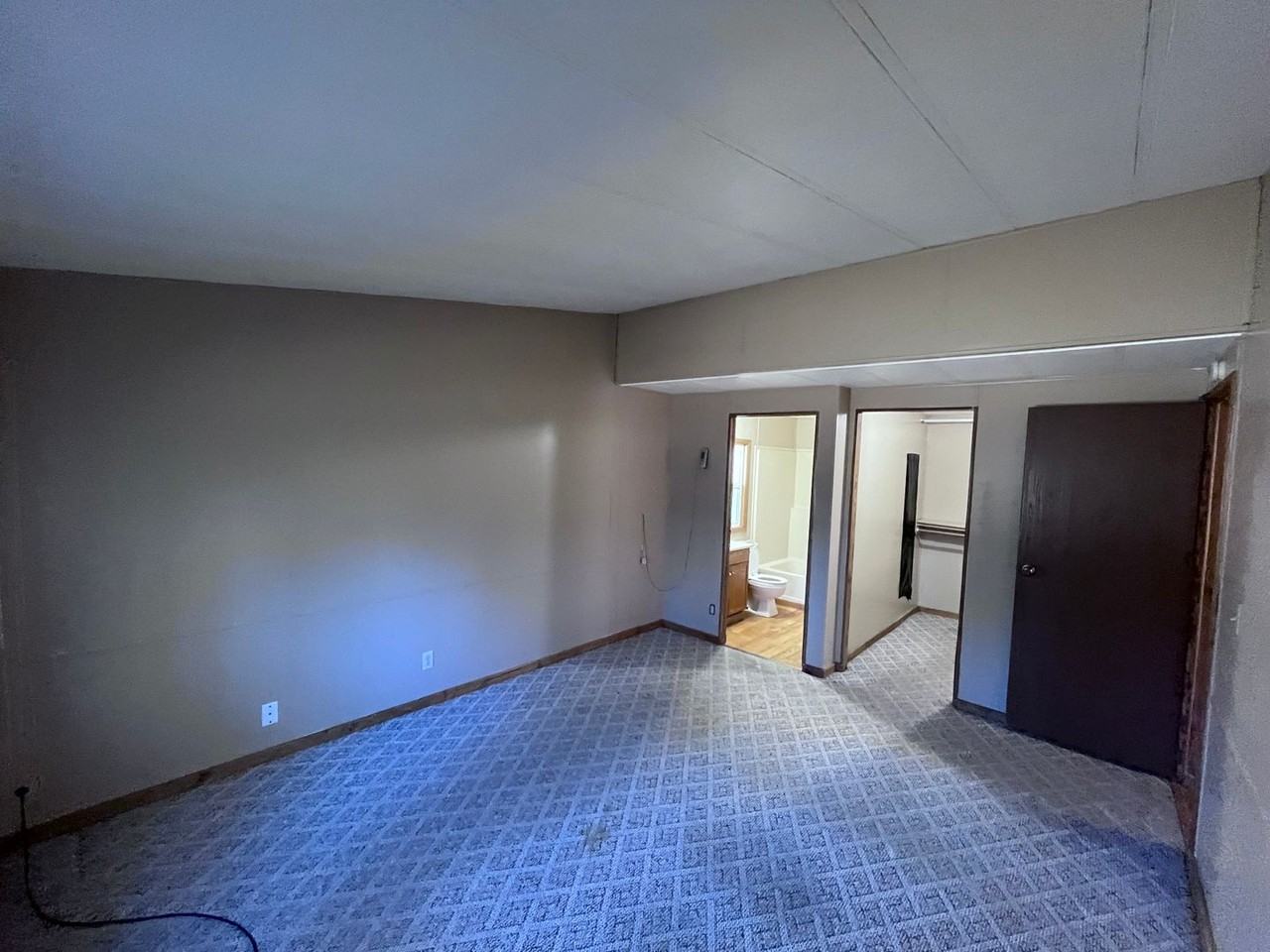 4943 Sierra Pines Dr - Photo 3 of 5