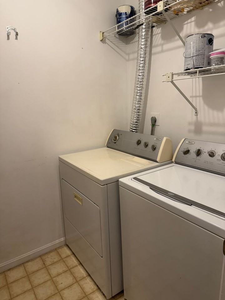 2153 Wainwright Ct #2B - Photo 7 of 14