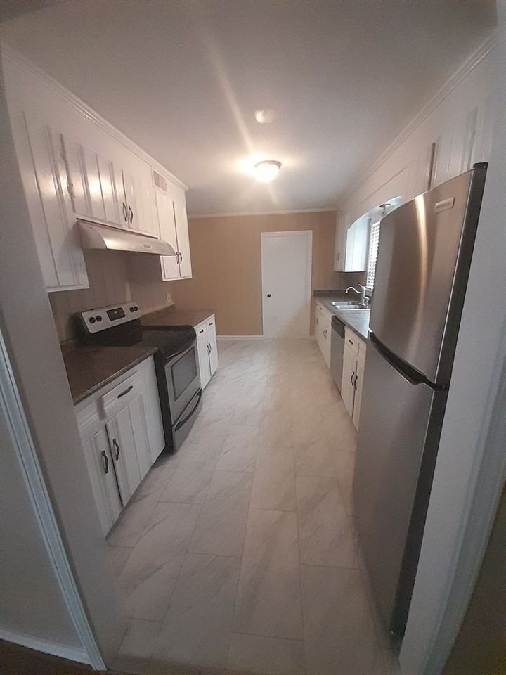 26 Parkwood Cir - Photo 3 of 6