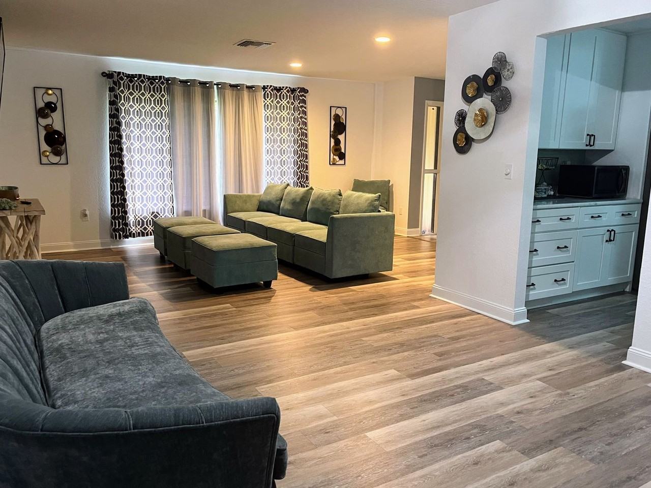 5298 Florentine Ct - Photo 3 of 8