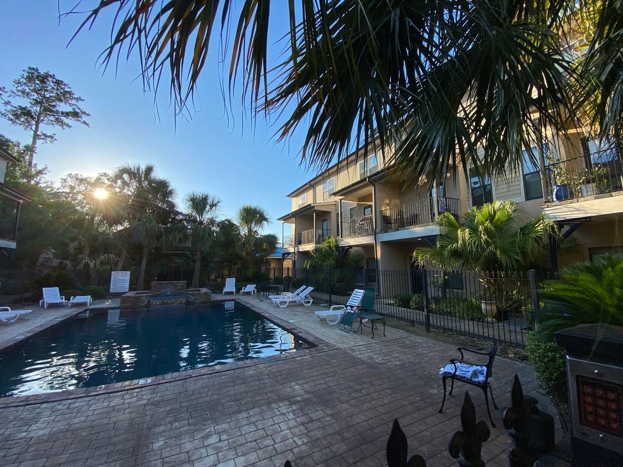 820 Lafitte St - Photo 6 of 7