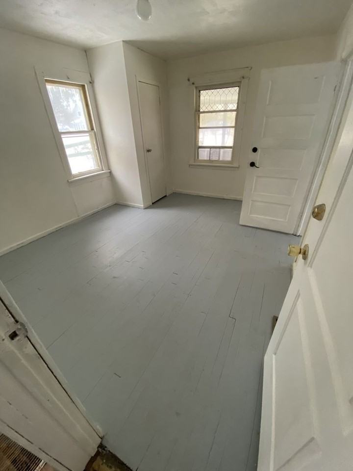 1701 Maple Street - Photo 3 of 7