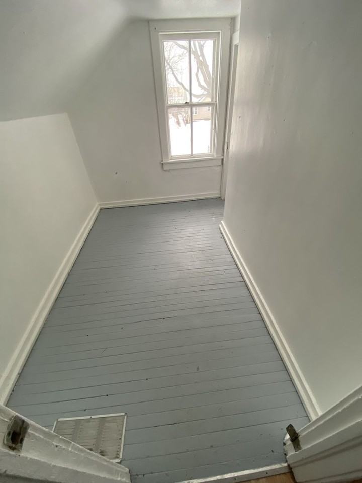 1701 Maple St - Photo 5 of 7