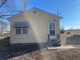 featured image of 717 N 5th Ave