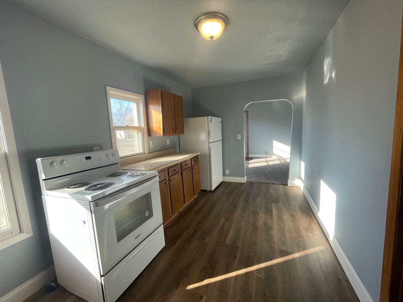 717 N 5th Ave - Photo 3 of 7