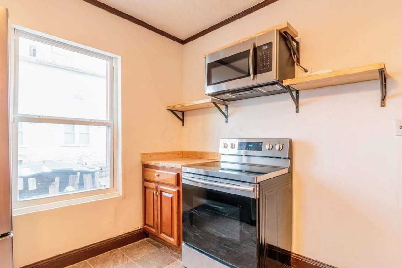 274 South Skidmore Street - Photo 7 of 26