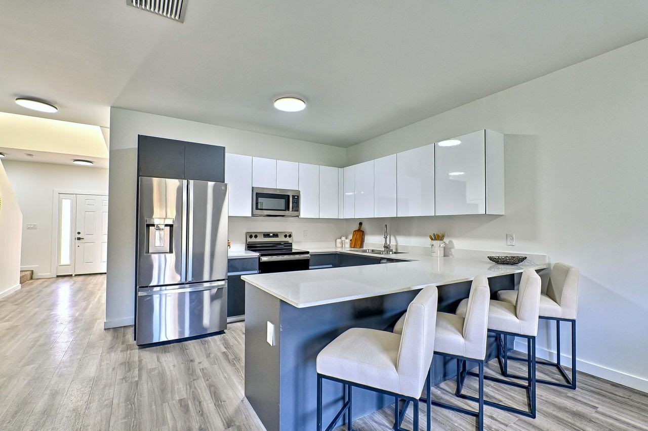 1607 Nw 29th Rd - Photo 5 of 23