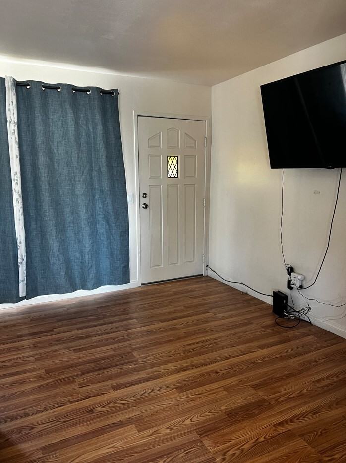 4505 Montgomery Street - Photo 3 of 7