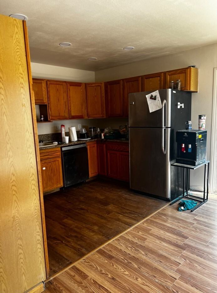 4505 Montgomery Street - Photo 5 of 7