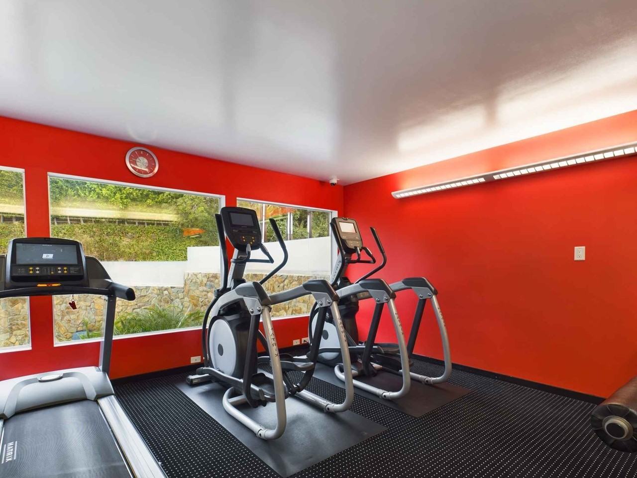 Del Rio Apartments - Photo 7 of 35