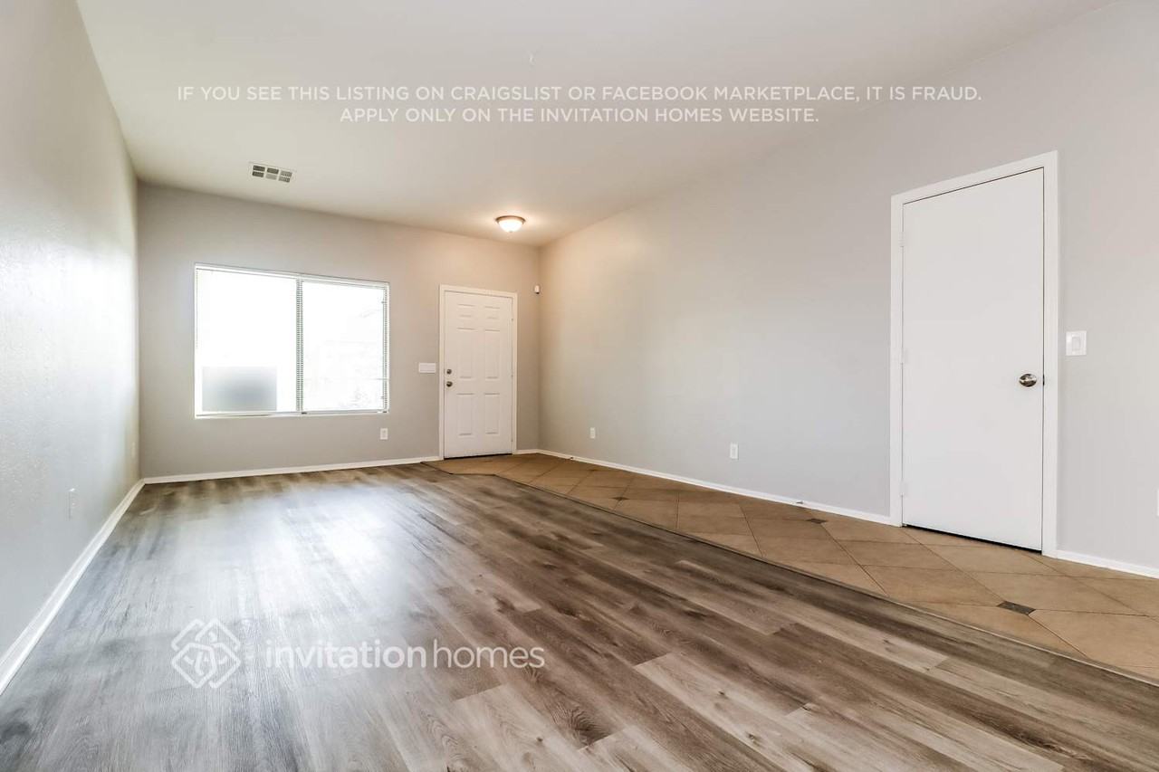 25824 W Globe Ave - Photo 3 of 16