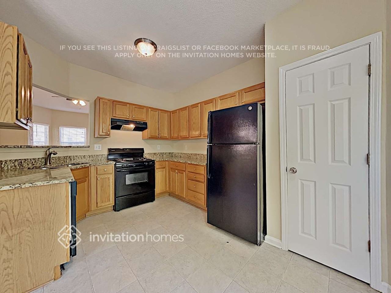 6020 Water Oaks Dr - Photo 6 of 16