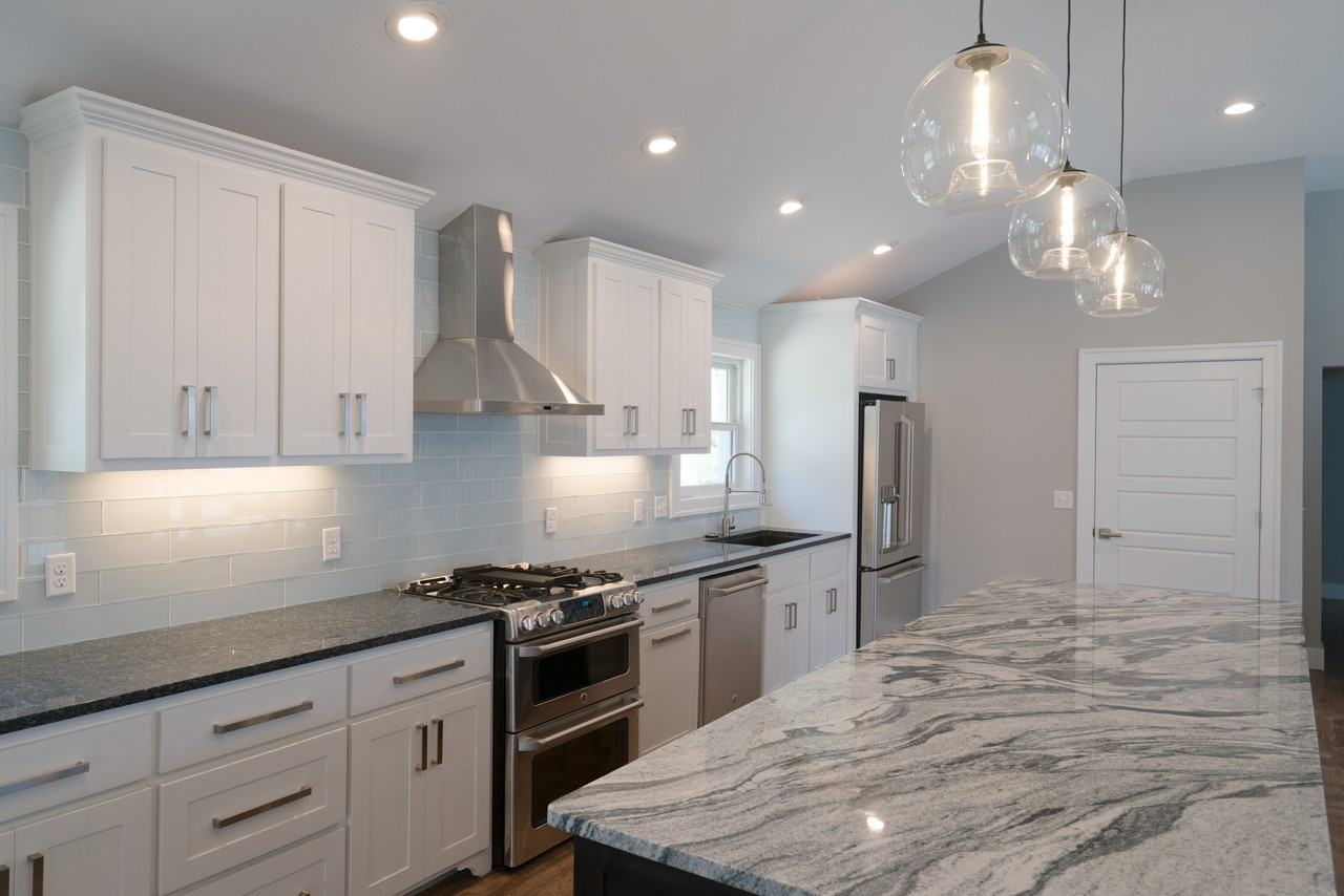 308 Se 2nd St #NA - Photo 3 of 19