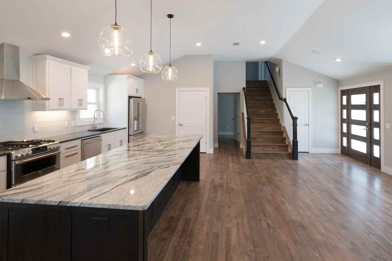 308 Se 2nd St #NA - Photo 4 of 19