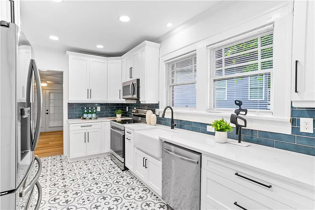 1802 Evans Dr Sw - Photo 3 of 17