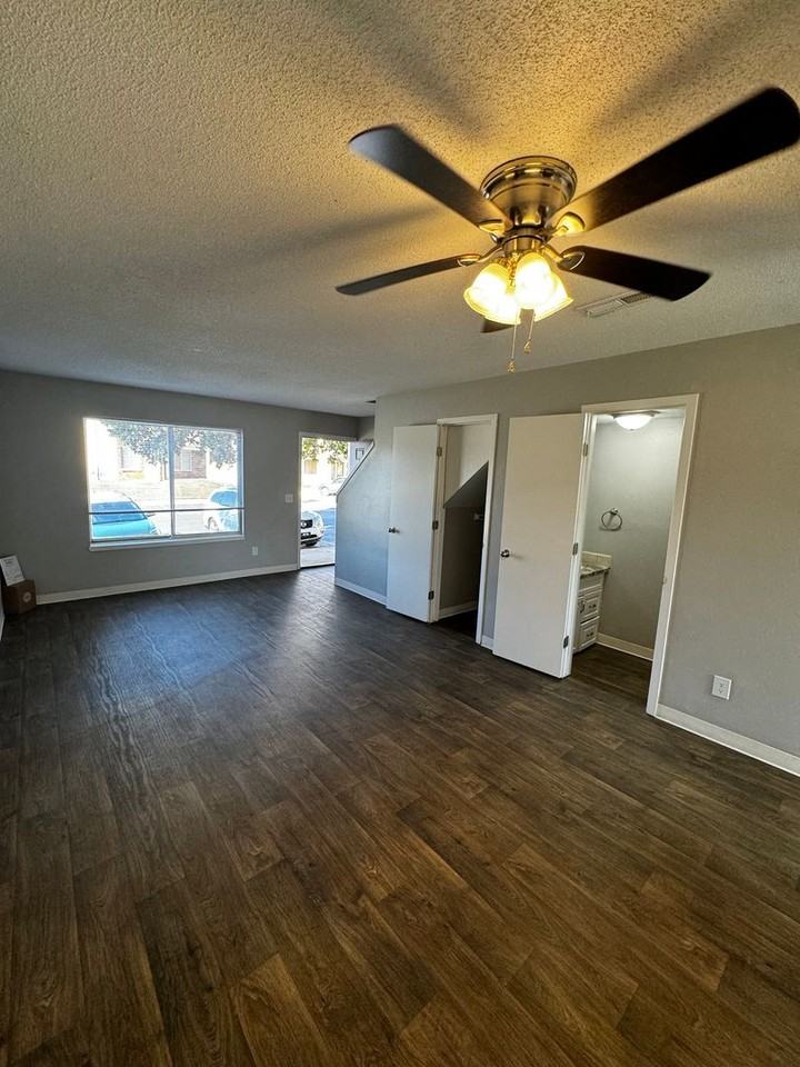 Park Meadows - Photo 3 of 50
