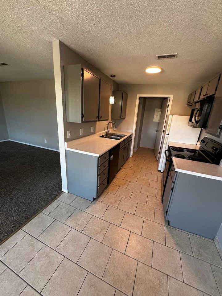 Park Meadows - Photo 4 of 31