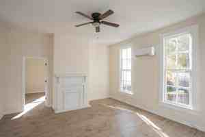 featured image of 415 W 6th St