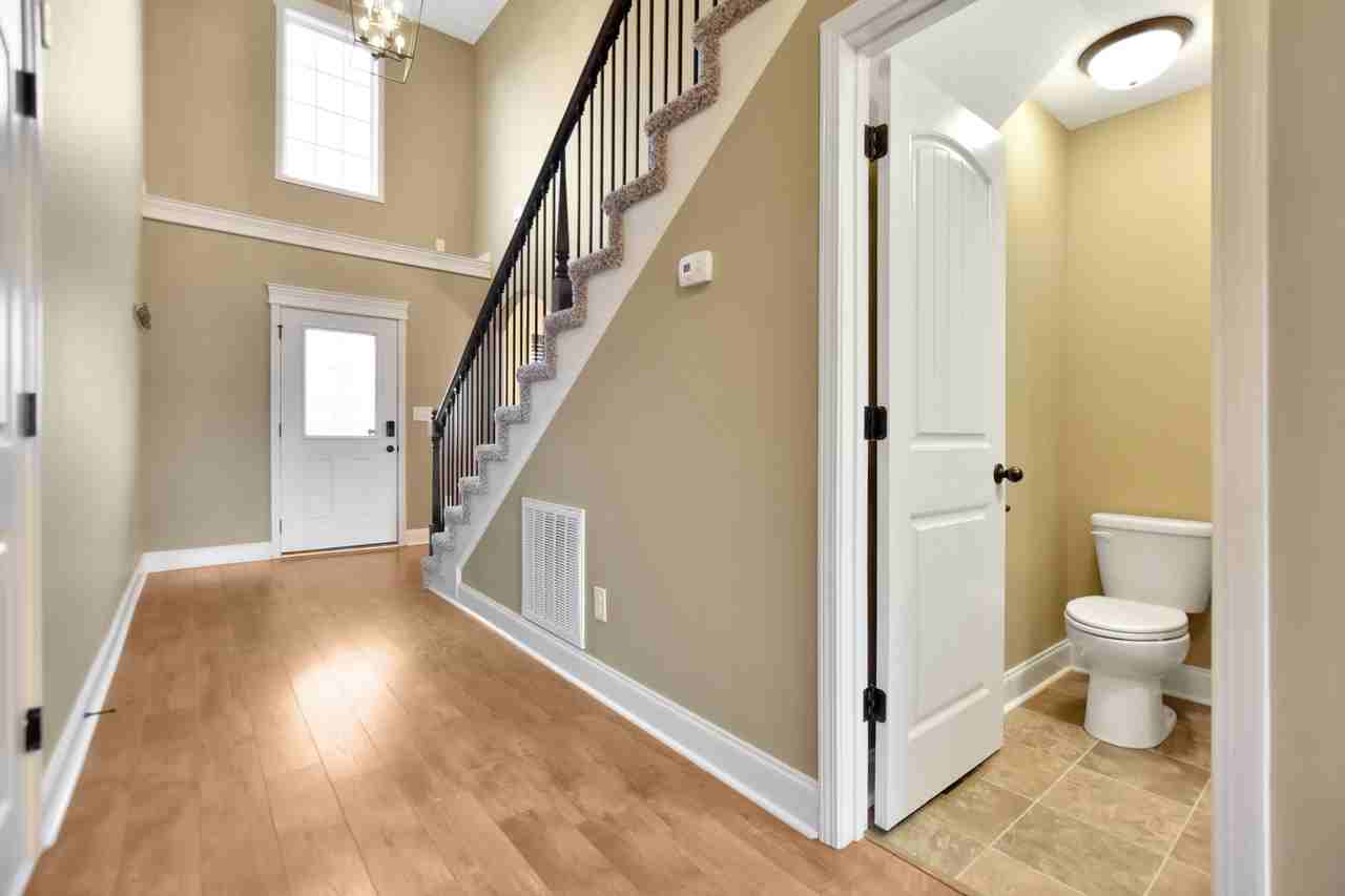 524 Somerset Ln - Photo 3 of 28