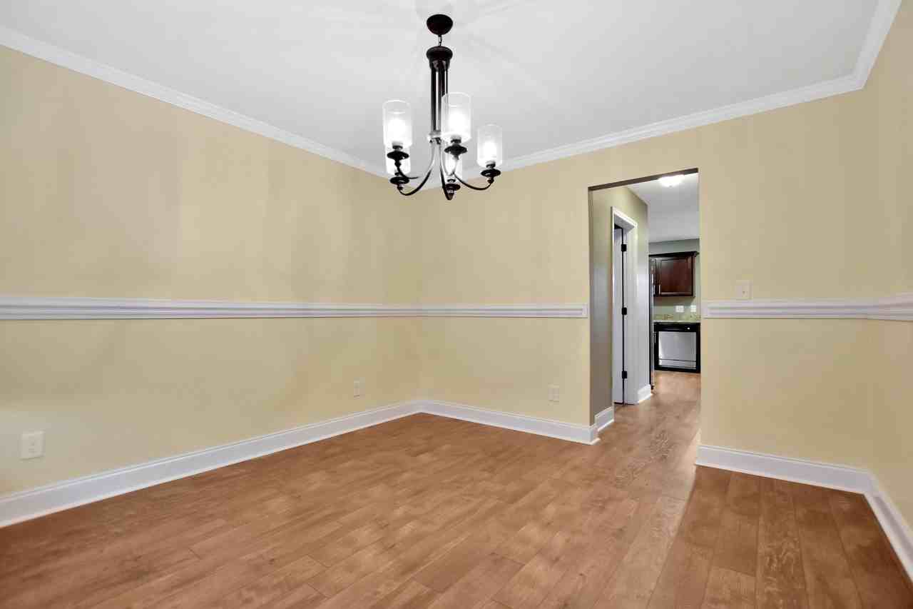 524 Somerset Ln - Photo 5 of 28