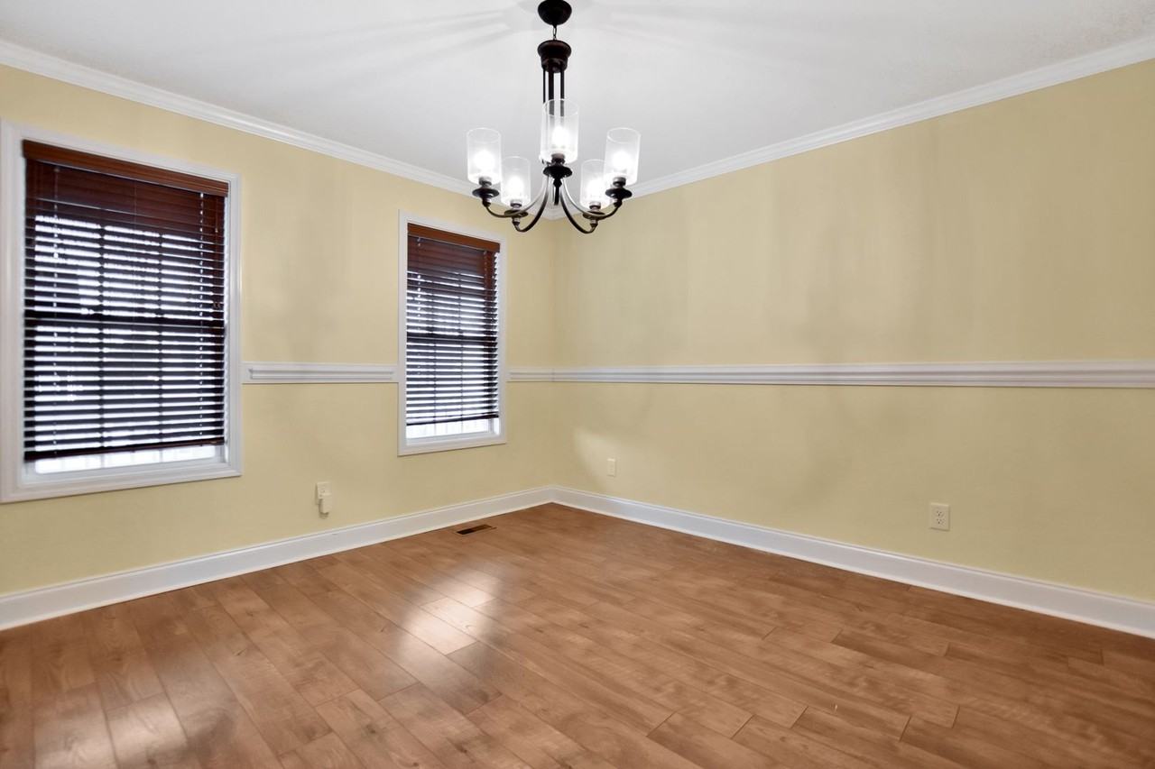 524 Somerset Ln - Photo 6 of 28