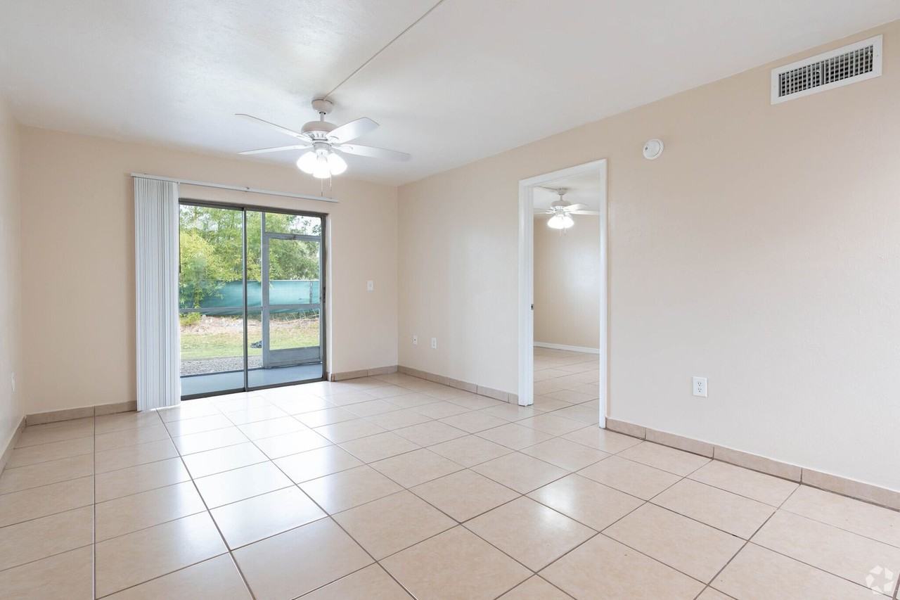 Peppertree Apartments - Photo 4 of 29