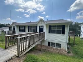 featured image of 1415 Dutch Valley Dr