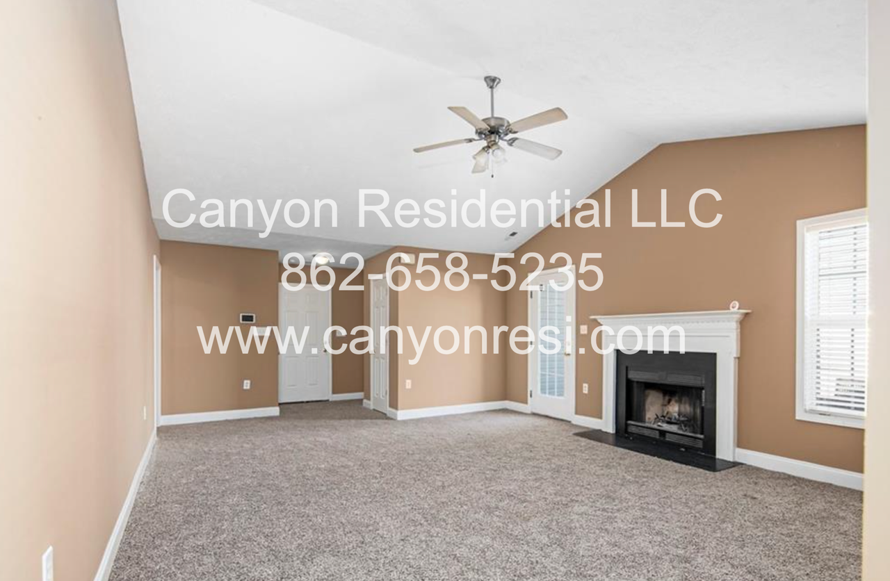 141 Kendall Ct - Photo 4 of 10