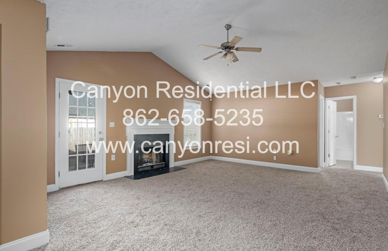 141 Kendall Ct - Photo 5 of 10