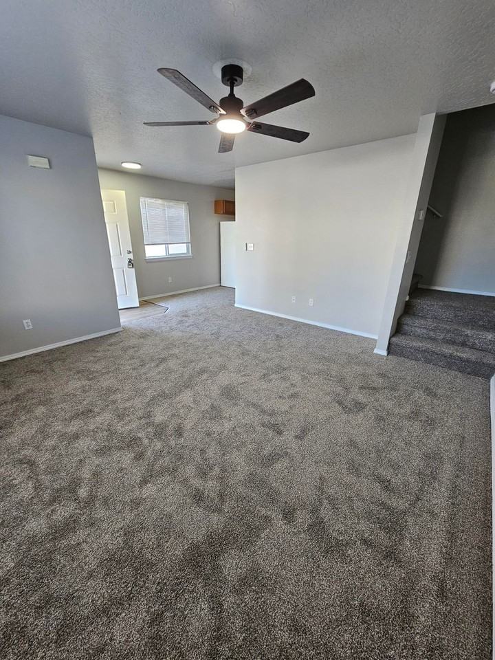 16023 N 19th St - Photo 5 of 8