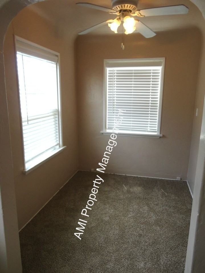 3962 Illinois St - Photo 3 of 7